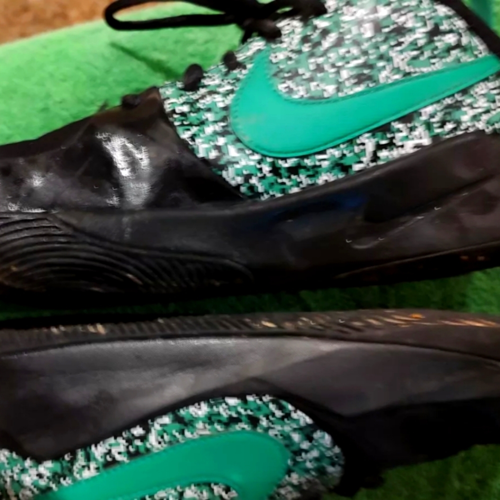 Nike shoes